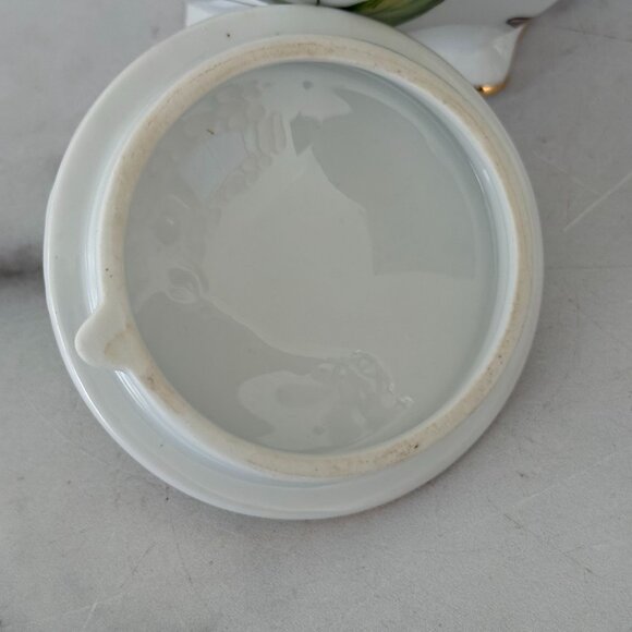 Godinger & Co Butterfly Garden Porcelain Teapot Gold Trim - 6-Cup Capacity - Picture 6 of 6